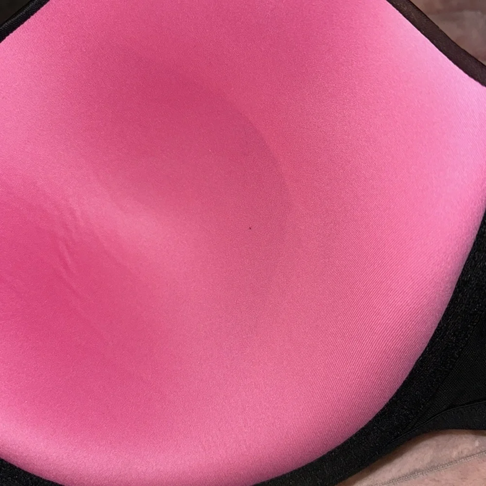 PINK WEAR EVERYWHERE Wear Everywhere Push-Up Bra‎